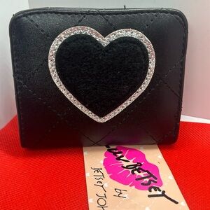 NWT Betsey Johnson Snap Wallet - Pretty Fluffy Heart - Beautiful Black🖤✨